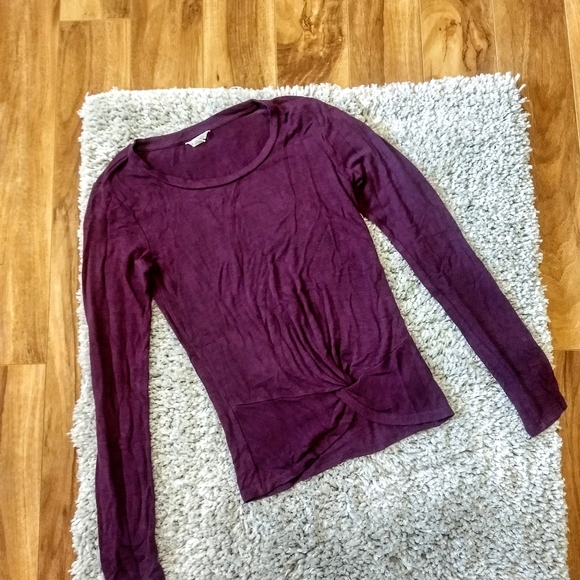 Aeropostale Tops - 🎄Aeropostale Shirt Size Medium🎄